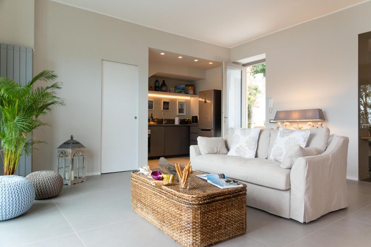 Nesos Suite By Domusicily Mondello Exterior foto