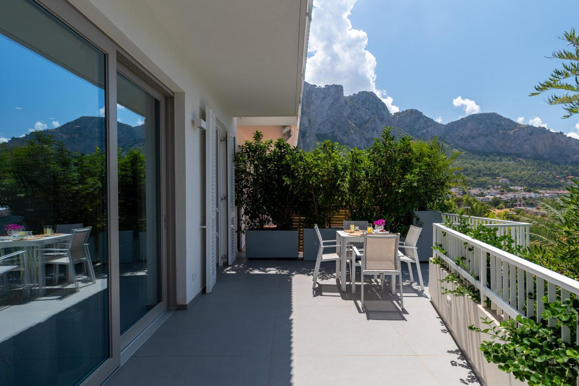 Nesos Suite By Domusicily Mondello Exterior foto